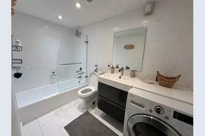 345 Ocean Dr #525, Miami Beach, FL 33139 - Photo 9