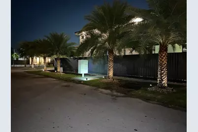 14856 SW 27th Ter, Miami, FL 33185 - Photo 59