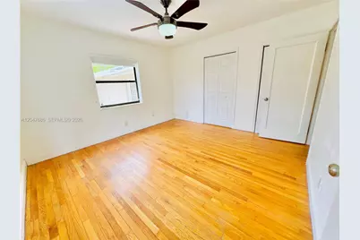 410 Pinecrest Dr #1, Miami Springs, FL 33166 - Photo 25