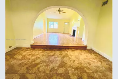 410 Pinecrest Dr #1, Miami Springs, FL 33166 - Photo 17