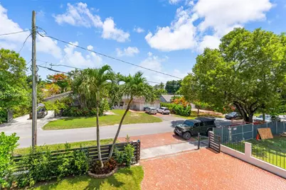 4035 SW 14th St, Miami, FL 33134 - Photo 33