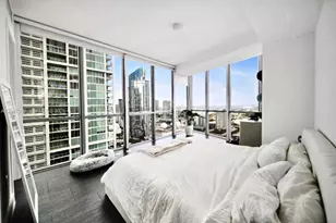 1100 Biscayne Blvd, Miami, FL 33132 - Photo 11