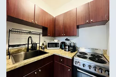 842 Meridian #2F, Miami Beach, FL 33139 - Photo 7