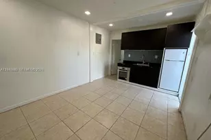 301 9th St, Hallandale Beach, FL 33009 - Photo 3