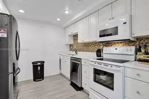 800 Parkview Dr, Hallandale Beach, FL 33009 - Photo 9