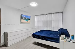 800 Parkview Dr, Hallandale Beach, FL 33009 - Photo 17