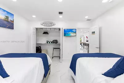 1240 NE 159th St, North Miami Beach, FL 33162 - Photo 19