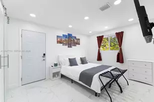 1240 NE 159th St, North Miami Beach, FL 33162 - Photo 23