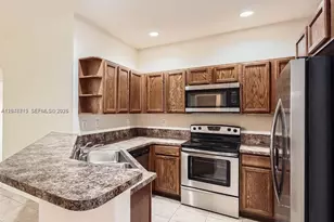 13945 SW 279th Ln, Homestead, FL 33032 - Photo 3