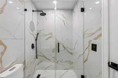 7811 Carlyle Ave, Miami Beach, FL 33141 - Photo 21