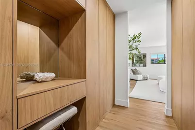 7811 Carlyle Ave, Miami Beach, FL 33141 - Photo 15