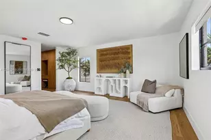 7811 Carlyle Ave, Miami Beach, FL 33141 - Photo 13