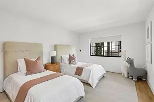 7811 Carlyle Ave, Miami Beach, FL 33141 - Photo 23