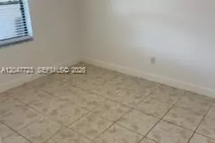 6040 Shaker Wood Cir, Tamarac, FL 33319 - Photo 9