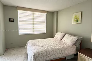 301 174th St, Sunny Isles Beach, FL 33160 - Photo 7