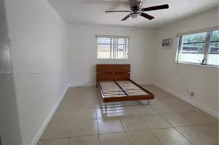 800 NW 76th Ave, Pembroke Pines, FL 33024 - Photo 11