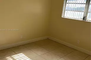800 NW 76th Ave, Pembroke Pines, FL 33024 - Photo 17