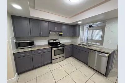 800 NW 76th Ave, Pembroke Pines, FL 33024 - Photo 7