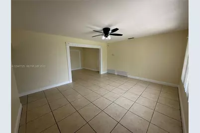 800 NW 76th Ave, Pembroke Pines, FL 33024 - Photo 3