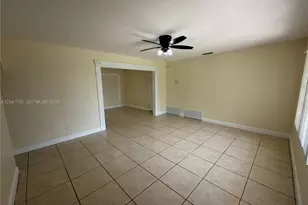 800 NW 76th Ave, Pembroke Pines, FL 33024 - Photo 3