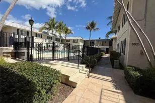 8607 SW 68th Ct, Pinecrest, FL 33156 - Photo 3
