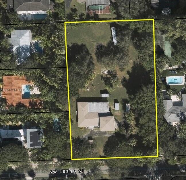 5865 SW 102nd St - 5865 SW 102nd St, Pinecrest, FL 33156 Luxury Property | Jose Angel Pina