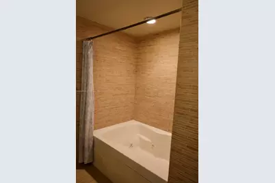 50 Biscayne Blvd #606, Miami, FL 33132 - Photo 1
