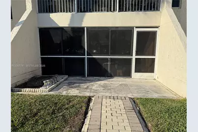120 Lakeview Dr #114, Weston, FL 33326 - Photo 5