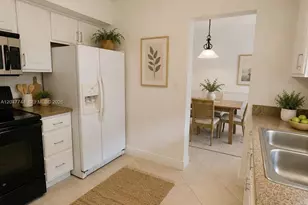 8601 SW 94th St, Miami, FL 33156 - Photo 13