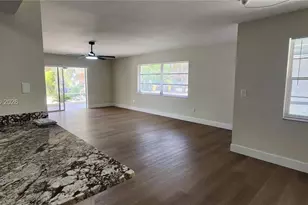 114 S Lakeside Dr, Lake Worth, FL 33460 - Photo 23