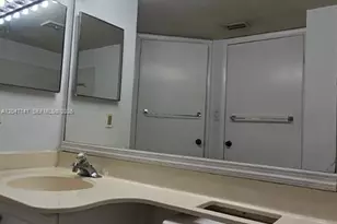 990 Coral Club Dr, Coral Springs, FL 33071 - Photo 11
