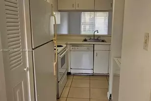990 Coral Club Dr, Coral Springs, FL 33071 - Photo 5