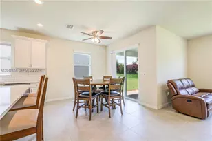 12300 SW Myrtle Oak Dr, Port Saint Lucie, FL 34987 - Photo 7