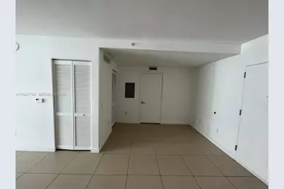 31 SE 6th St #1004, Miami, FL 33131 - Photo 9