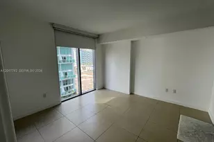 31 SE 6th St, Miami, FL 33131 - Photo 3