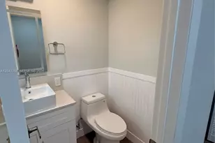 10555 SW 32nd St, Miami, FL 33165 - Photo 9