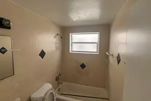 1420 NE 171 St, North Miami Beach, FL 33162 - Photo 7