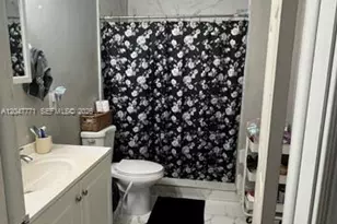 3000 N 72nd Way, Hollywood, FL 33024 - Photo 13