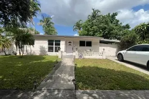 3000 N 72nd Way, Hollywood, FL 33024 - Photo 3