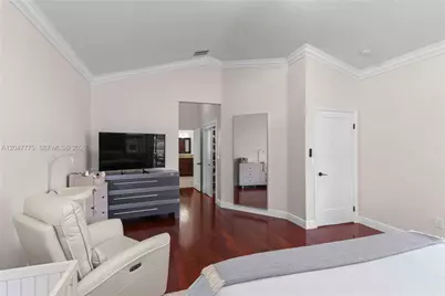 1530 W Lacosta Dr W, Pembroke Pines, FL 33027 - Photo 19