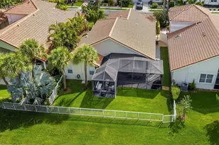1530 W Lacosta Dr W, Pembroke Pines, FL 33027 - Photo 39