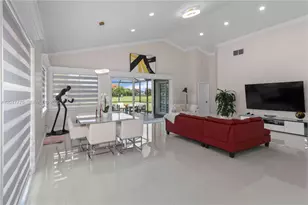 1530 W Lacosta Dr W, Pembroke Pines, FL 33027 - Photo 5