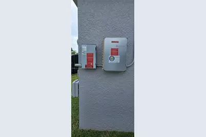 2037 SW Aquarius Ln, Port Saint Lucie, FL 34984 - Photo 17
