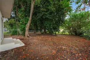1070 NW 44th St, Miami, FL 33127 - Photo 43