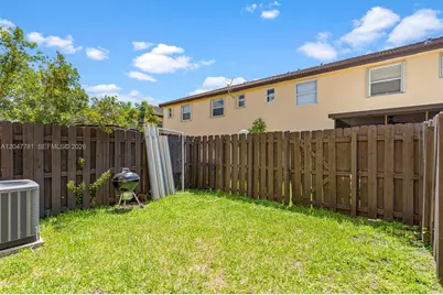 9133 SW 227th St #8, Cutler Bay, FL 33190 - Photo 33