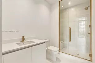 2655 S Bayshore Dr, Miami, FL 33133 - Photo 13