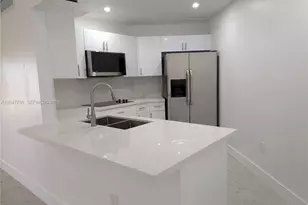 10237 NW 9th Street Circle, Miami, FL 33172 - Photo 5