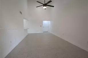 10237 NW 9th Street Circle, Miami, FL 33172 - Photo 7