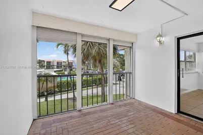 220 Lakeview Dr #210, Weston, FL 33326 - Photo 31