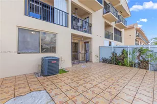 5580 W 26th Ct, Hialeah, FL 33016 - Photo 17